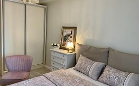 Central Luxury Apartment